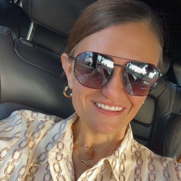 Meet your Posher, Haley - Picture 1 of 4